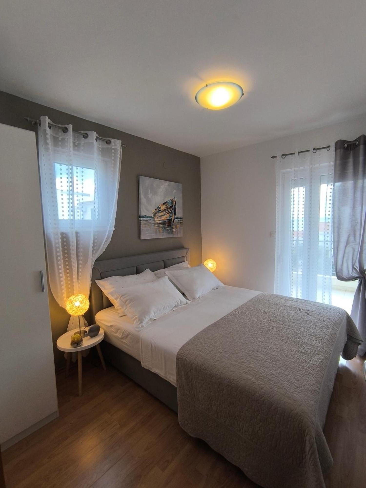 Villa Seaview With Pool - Apartment Yellow Trogir Ngoại thất bức ảnh