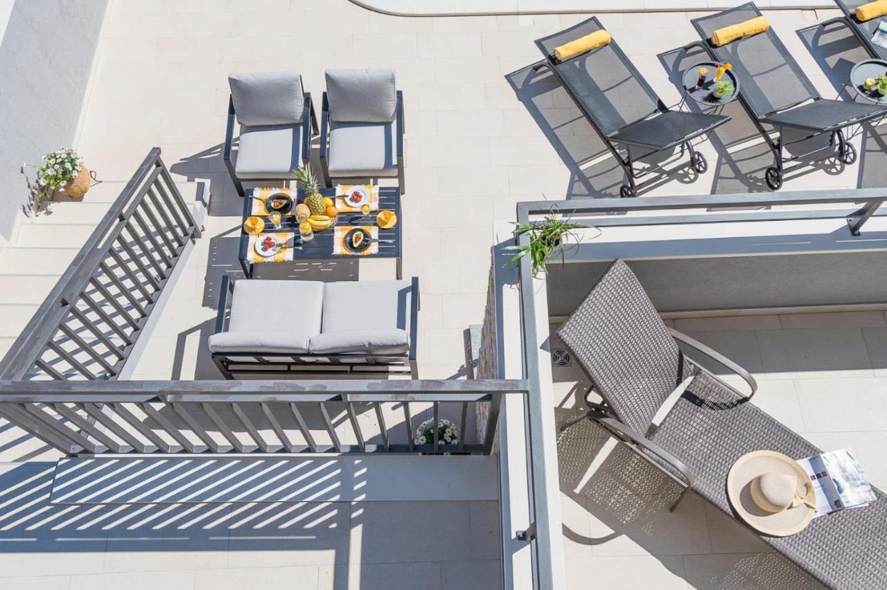 Villa Seaview With Pool - Apartment Yellow Trogir Ngoại thất bức ảnh