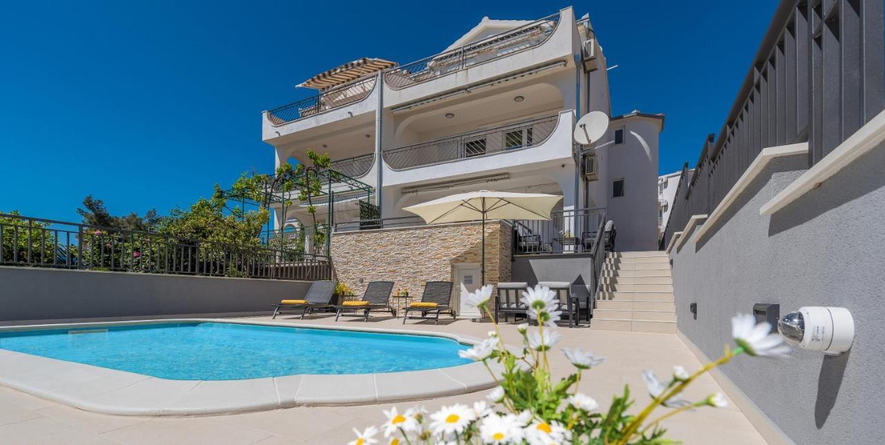 Villa Seaview With Pool - Apartment Yellow Trogir Ngoại thất bức ảnh